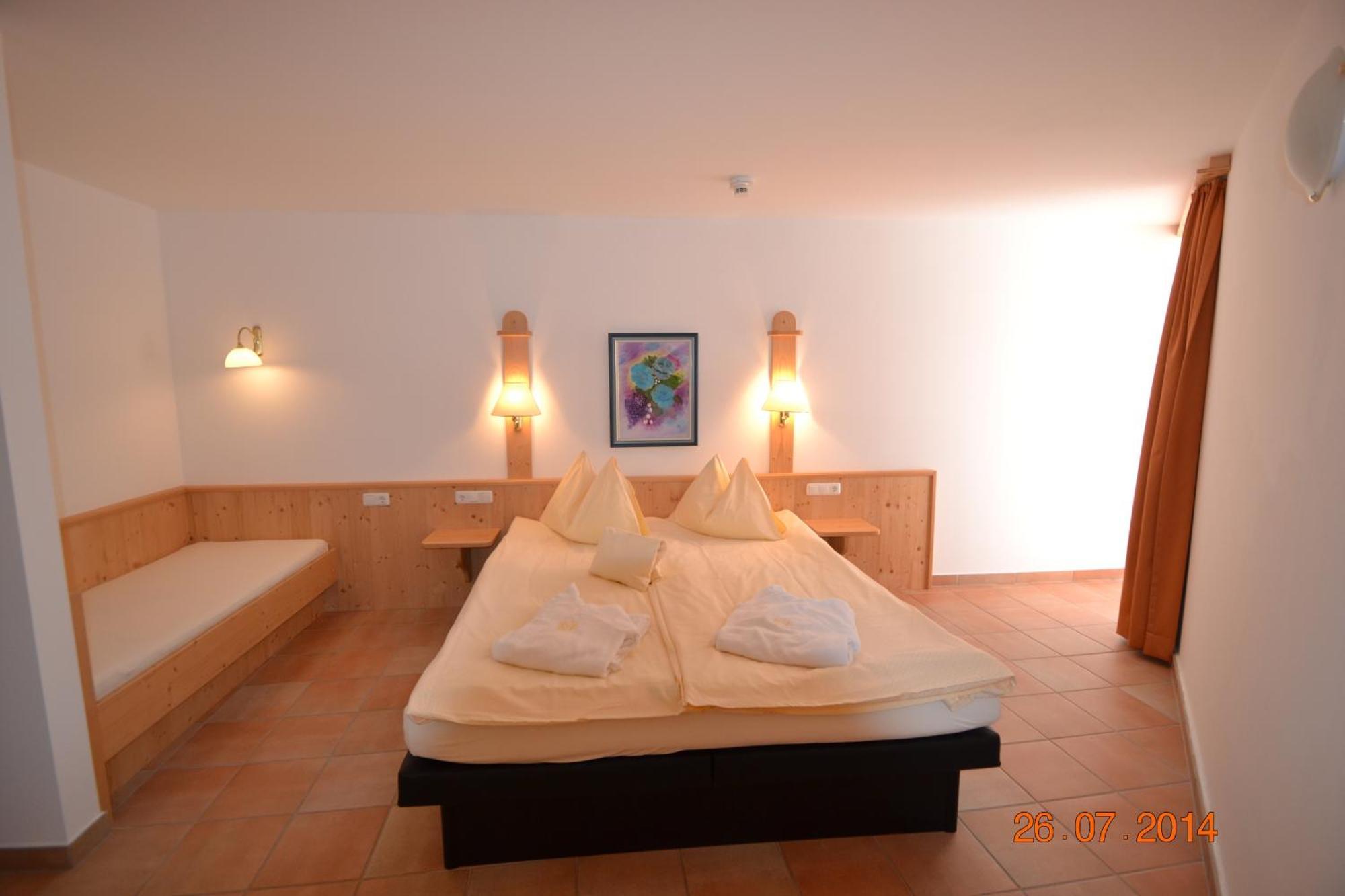 Appartement Hotel Sonneck Konigsleiten Zimmer foto